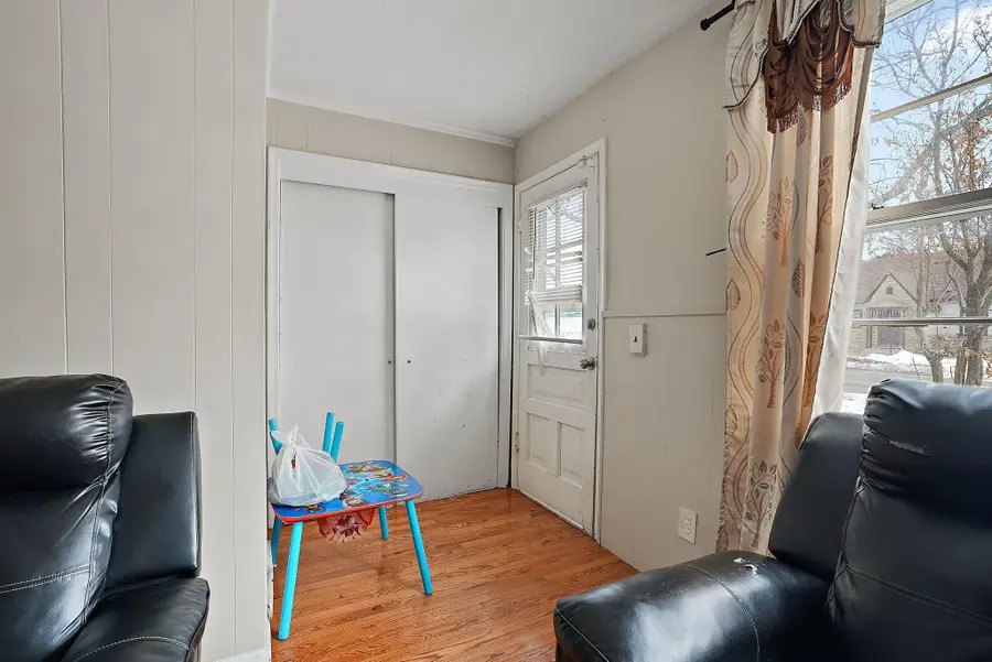 639 14th Avenue N, South Saint Paul, MN 55075 - #2