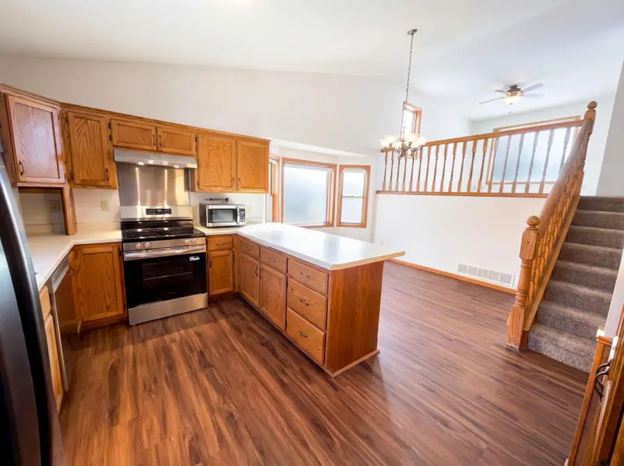 209 Grand Avenue Ne, Saint Michael, MN 55376 - #2