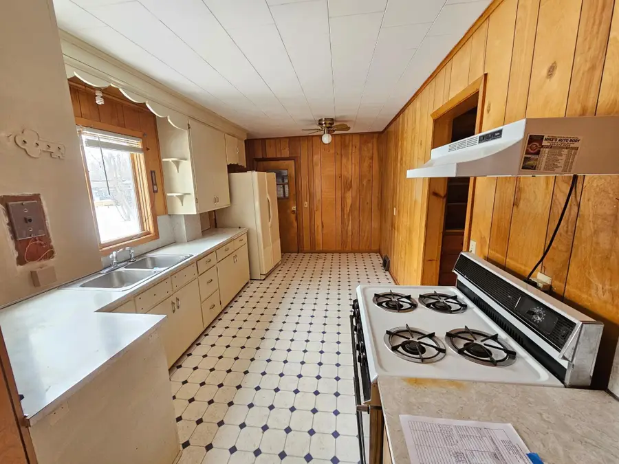 400 2nd Street Sw, Braham, MN 55006 - #3