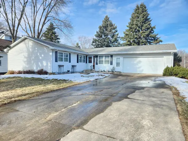 105 E Hawthorne Street, Albert Lea, MN 56007