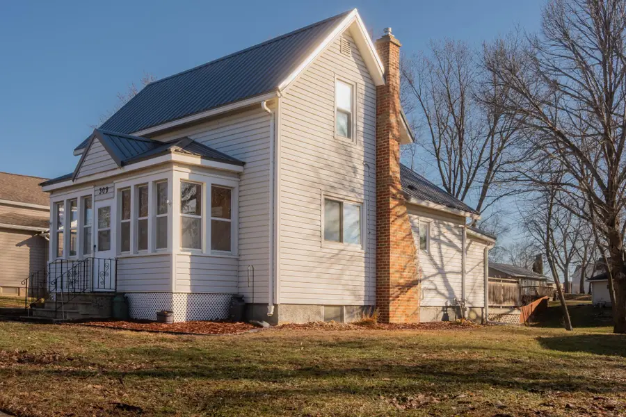 309 Center Avenue, Spring Valley, MN 55975 - #2