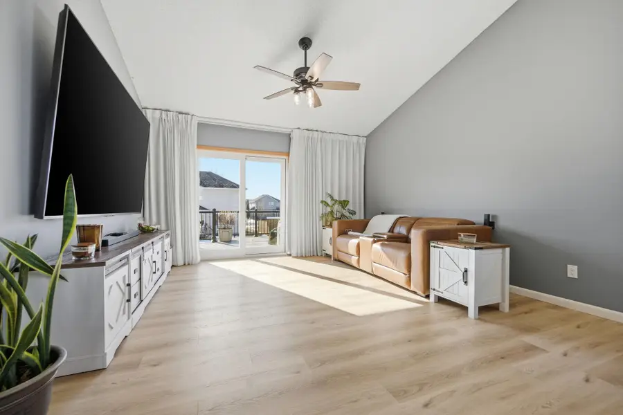 236 Ardennes Avenue E, Shakopee, MN 55379 - #2