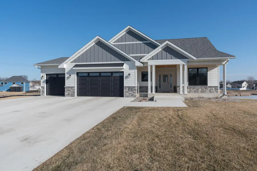 34 S Pointe Court, North Mankato, MN 56003 - #2