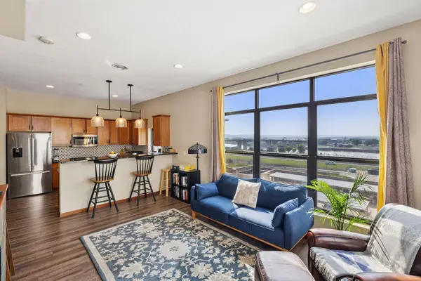 270 4th Street E #509, Saint Paul, MN 55101