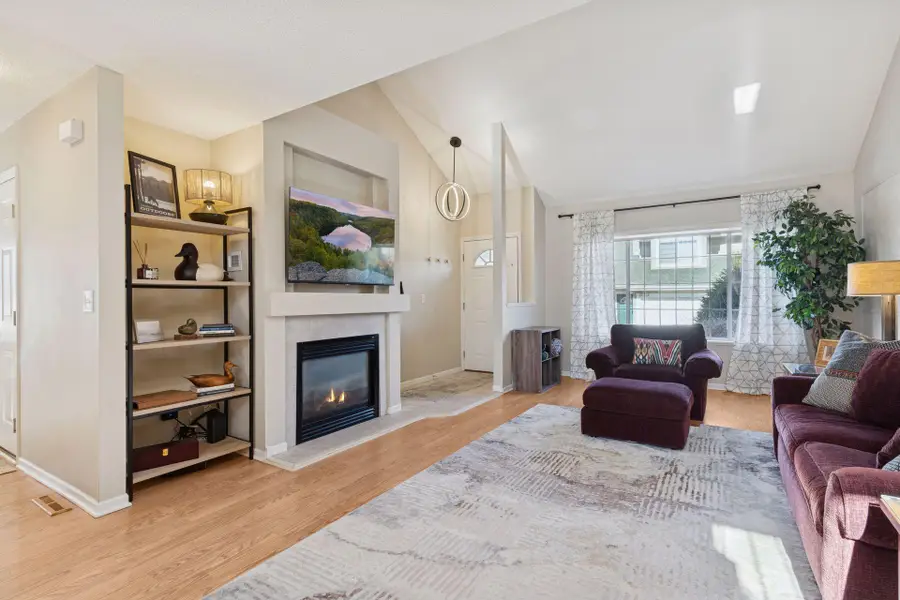 15605 25th Place N #B, Plymouth, MN 55447 - #3