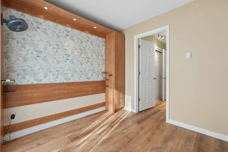 7600 157th Street W #106, Apple Valley, MN 55124 - #3