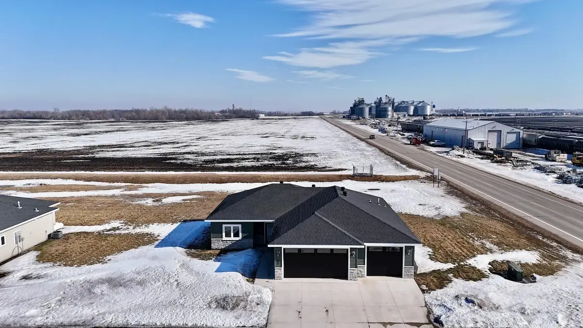 102 16th Street N, Breckenridge, MN 56520 - #1