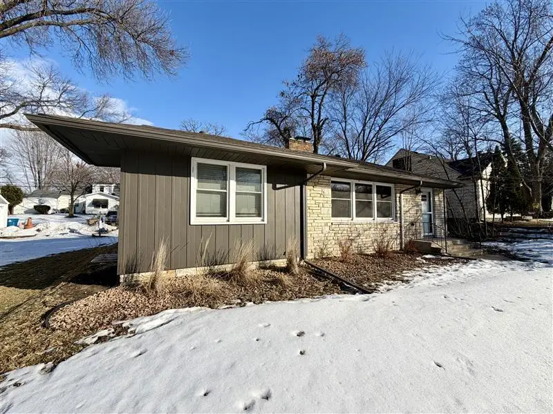 3424 Abbott Avenue N, Robbinsdale, MN 55422 - #2