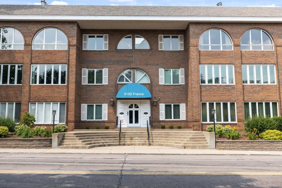 5100 France Avenue S #105, Edina, MN 55410 - #2