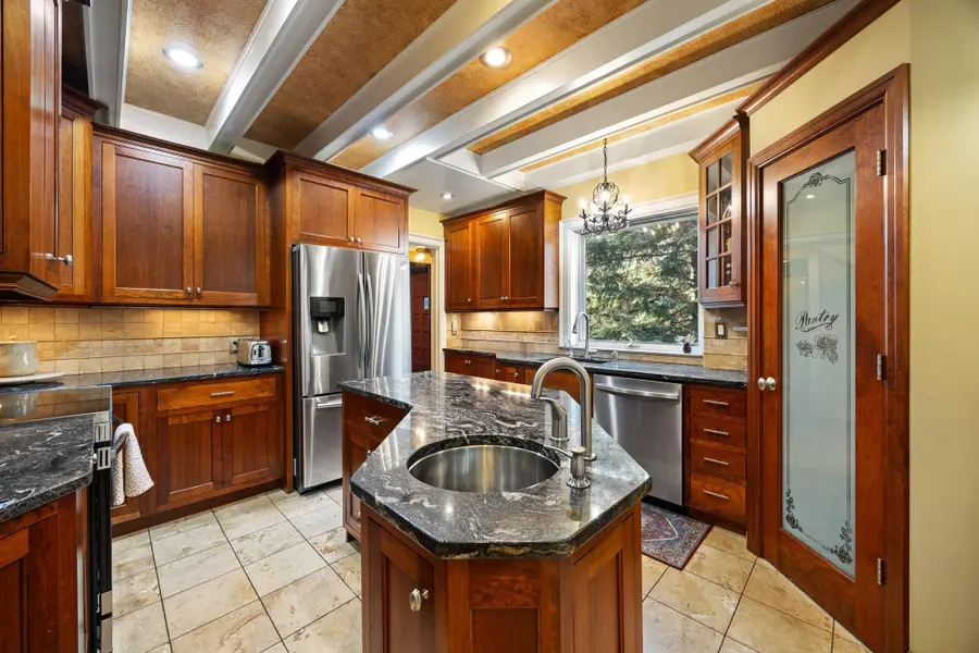 124 N Hawthorne Road, Duluth, MN 55812 - #3