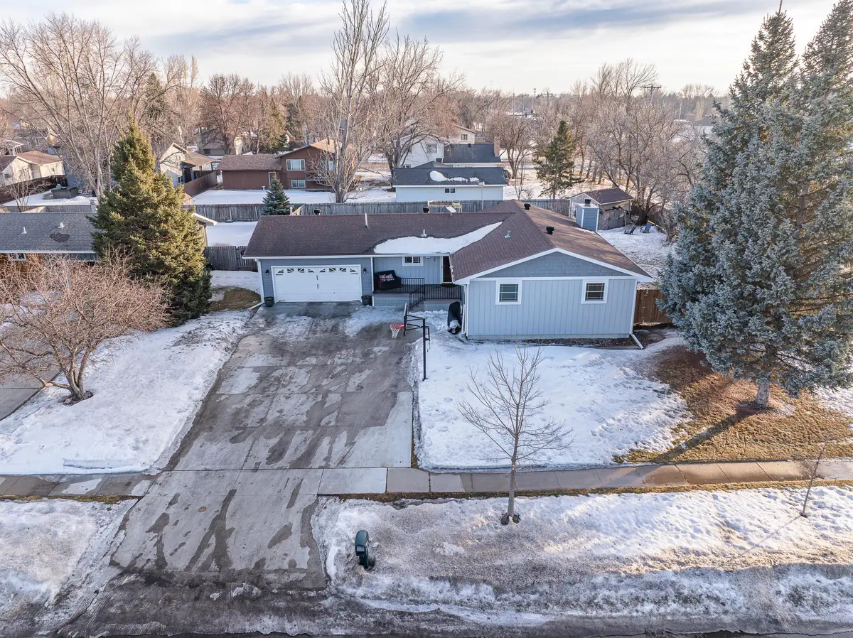 2408 16th Avenue S, Fargo, ND 58103 - #1