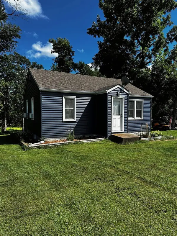 23121 Mn - 65 Service Rd Ne, East Bethel, MN 55005