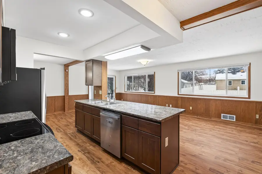 6706 Toledo Avenue N, Brooklyn Center, MN 55429 - #3