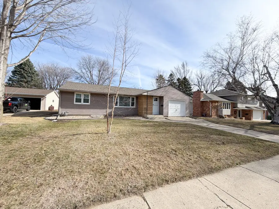 410 Galena Street, Worthington, MN 56187 - #2