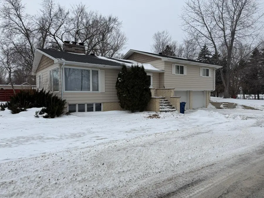 846 Railway Street, Enderlin, ND 58027 - #2