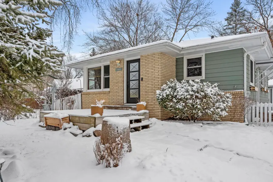 548 Fairmont Street Ne, Fridley, MN 55432 - #2