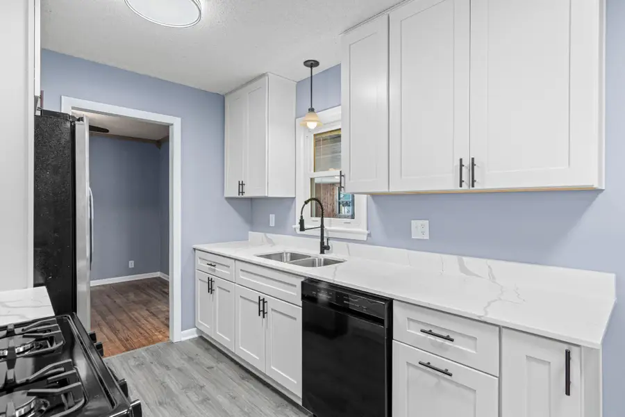 8405 Grenadier Avenue S, Cottage Grove, MN 55016 - #3