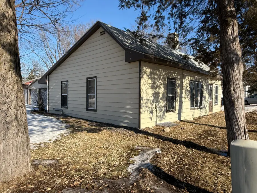 825 Broadway Street W, Monticello, MN 55362 - #2