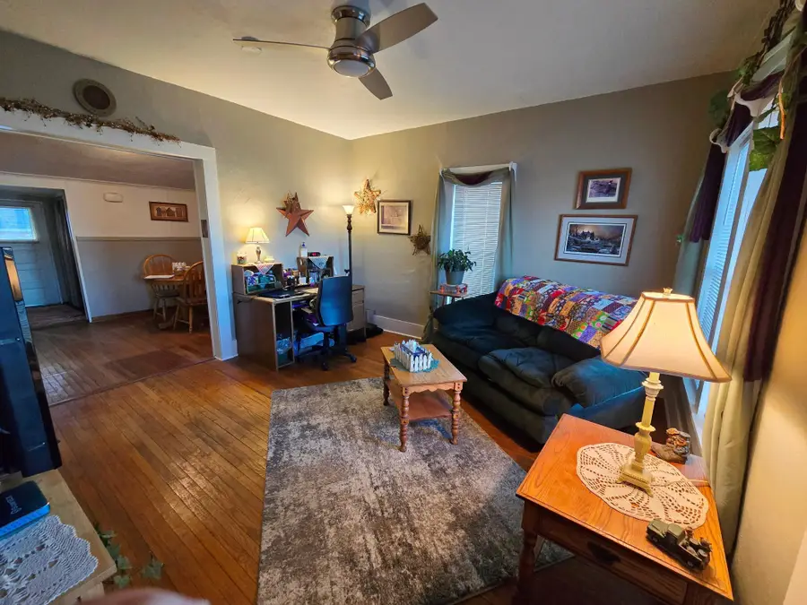 810 S Oak Avenue, Owatonna, MN 55060 - #3