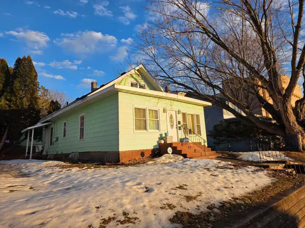 220 N Washington Street, Saint Croix Falls, WI 54024