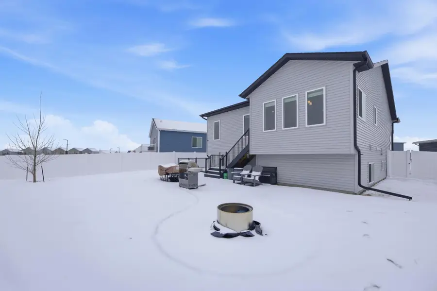 2551 72nd Avenue S, Fargo, ND 58104 - #3