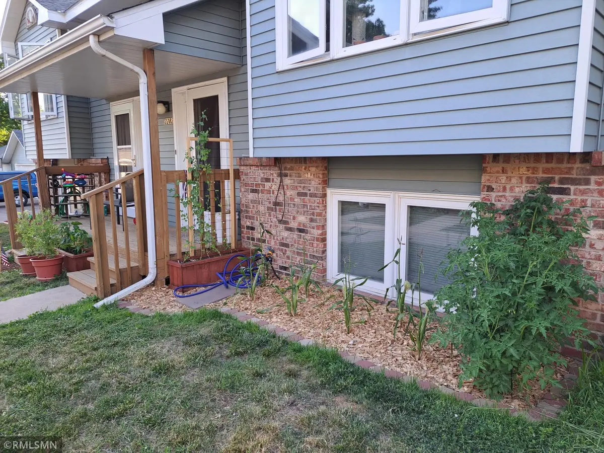 3282 Edgerton Street, Vadnais Heights, MN 55127 - #1