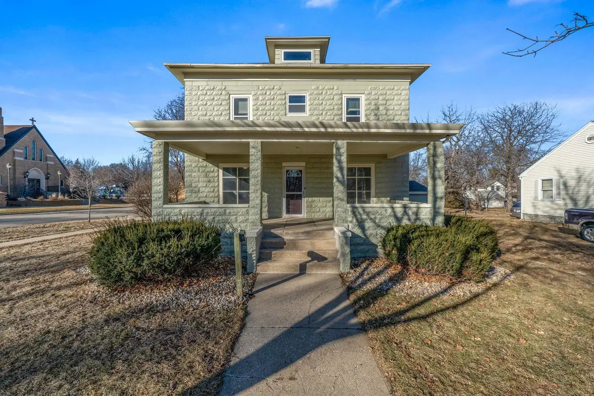 201 E Adams Avenue, Luverne, MN 56156 - #1