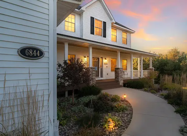 6844 Odell Avenue S, Denmark Twp, MN 55033