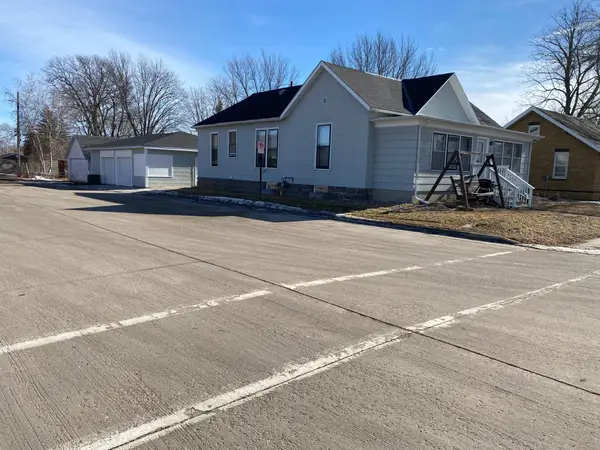 309 S Jefferson Street, Redwood Falls, MN 56283