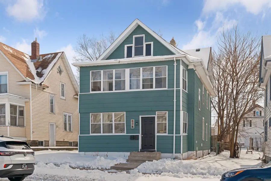 694 Central Avenue W, Saint Paul, MN 55104 - #2