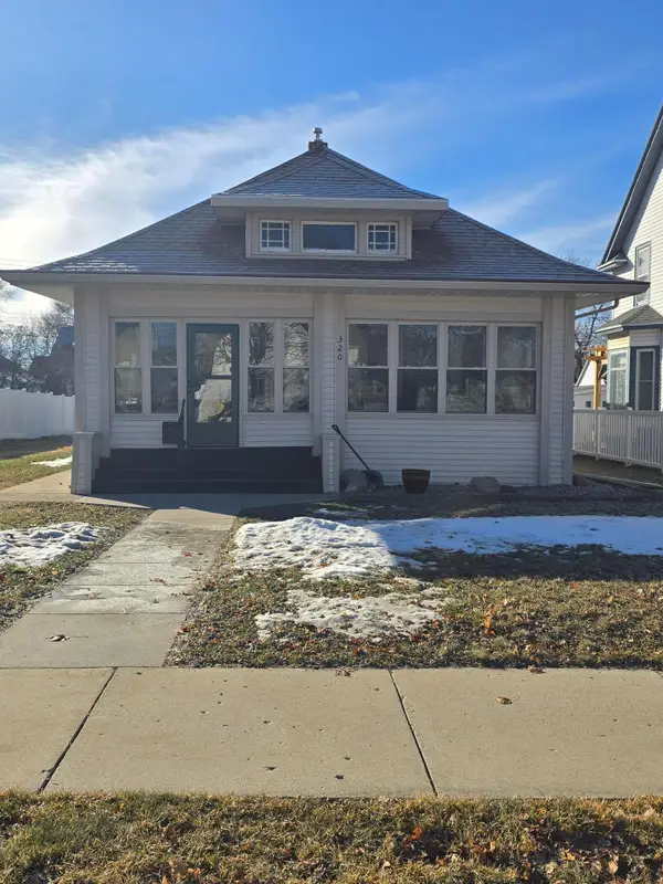 320 2nd Street Sw, Pipestone, MN 56164