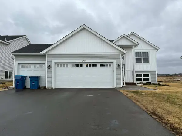 19813 English Avenue N, Forest Lake, MN 55025