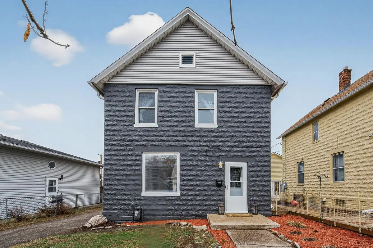 925 Western Avenue N, Saint Paul, MN 55117 - #1