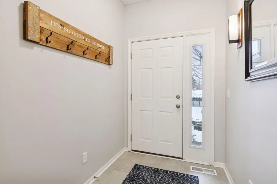 1670 Skywood Lane, Eagan, MN 55122 - #2