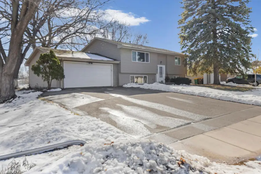 8401 50th Avenue N, New Hope, MN 55428 - #3