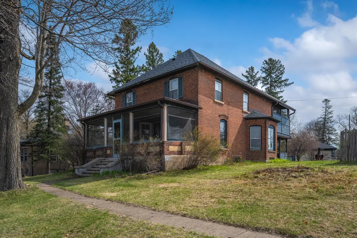 420 Wisconsin Avenue, Amery, WI 54001 - #1