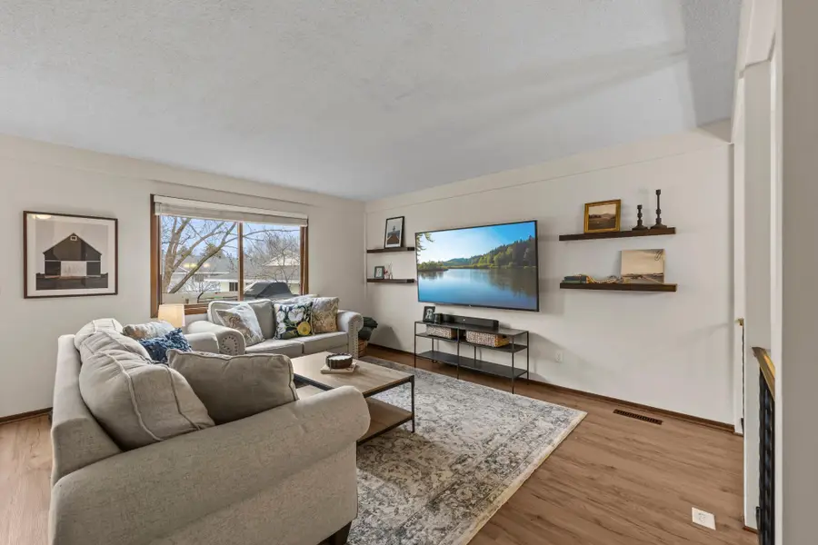 11208 Vessey Circle, Bloomington, MN 55437 - #2