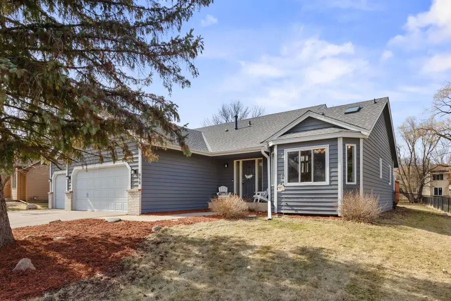 950 Lake Susan Drive, Chanhassen, MN 55317 - #2