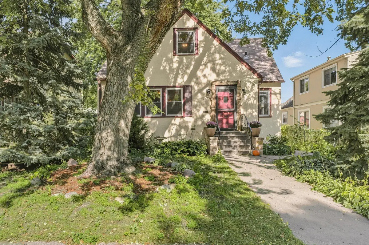 1239 Sherburne Avenue, Saint Paul, MN 55104 - #1