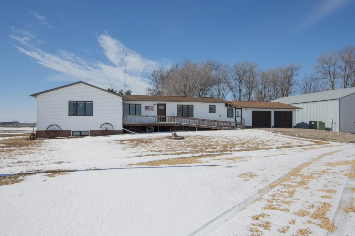 48994 County Road 13, North Mankato, MN 56003 - #1