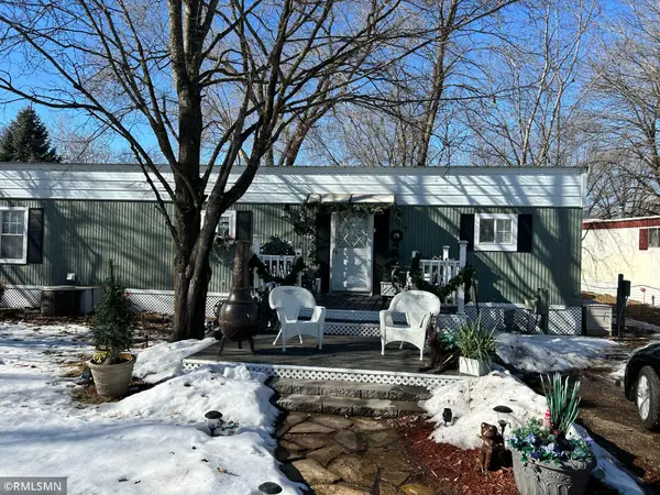 13619 Clearwater Forest Circle, South Haven, MN 55382