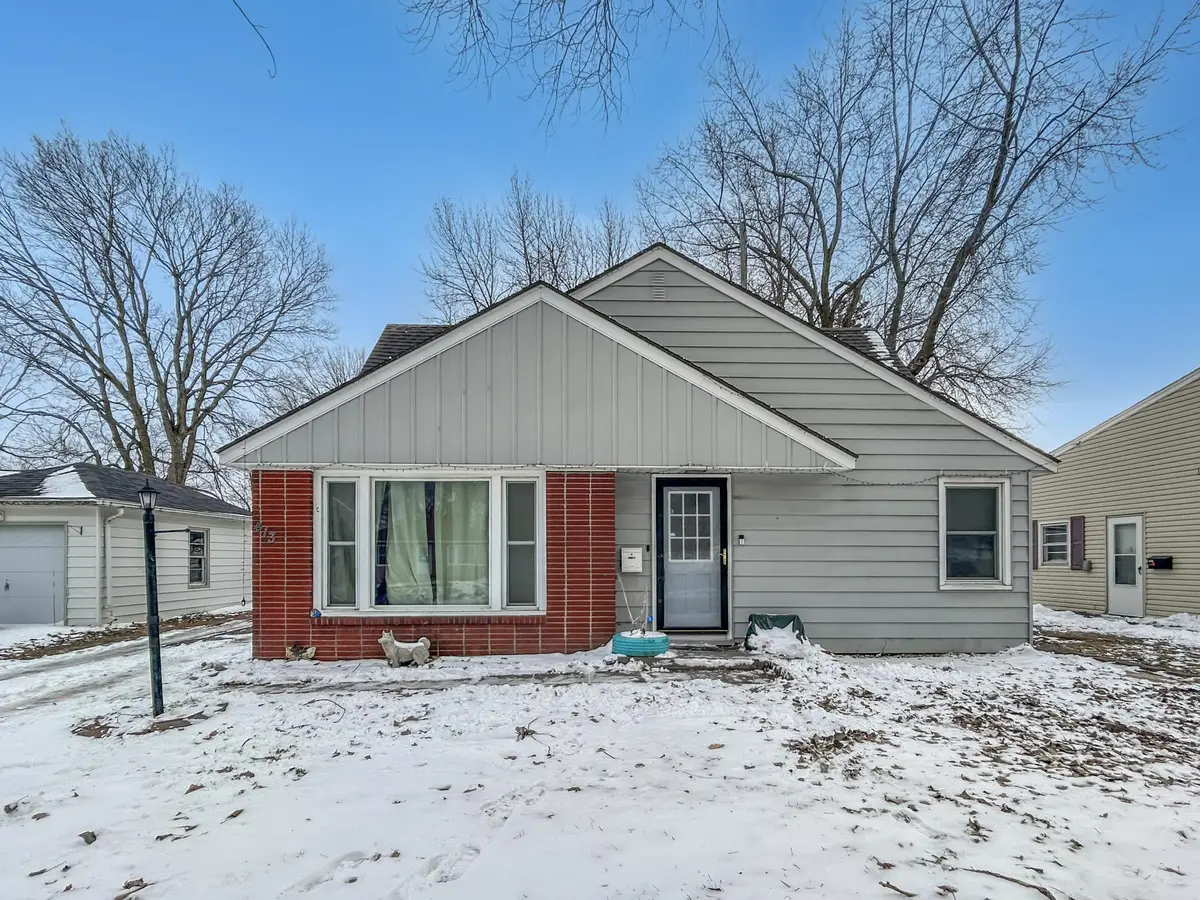 413 Sylvan Street, Owatonna, MN 55060 - #1
