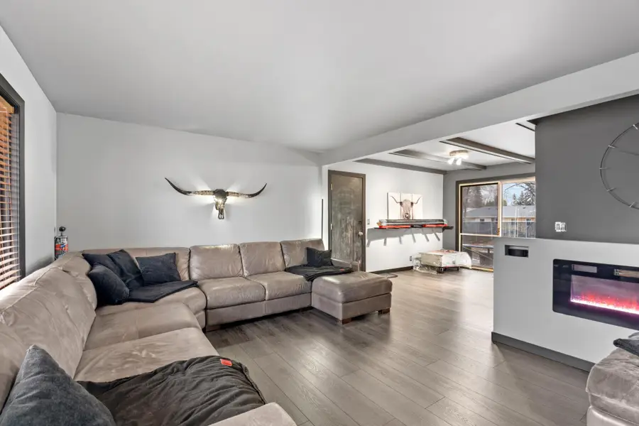 193 150th Street W, Apple Valley, MN 55124 - #2