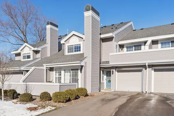 2425 Upland Lane N #F, Plymouth, MN 55447