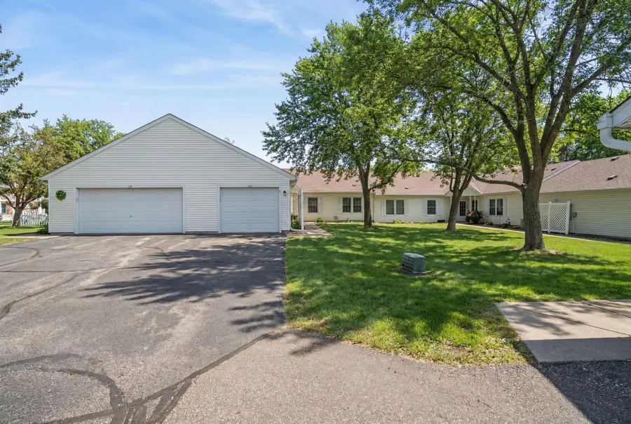 114 Carmel Avenue W #15, West Saint Paul, MN 55118 - #3