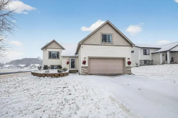 212 Keystone Drive Ne, Pine Island, MN 55963