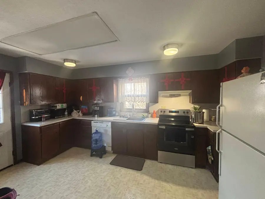 209 N 6th Street, Montevideo, MN 56265 - #2