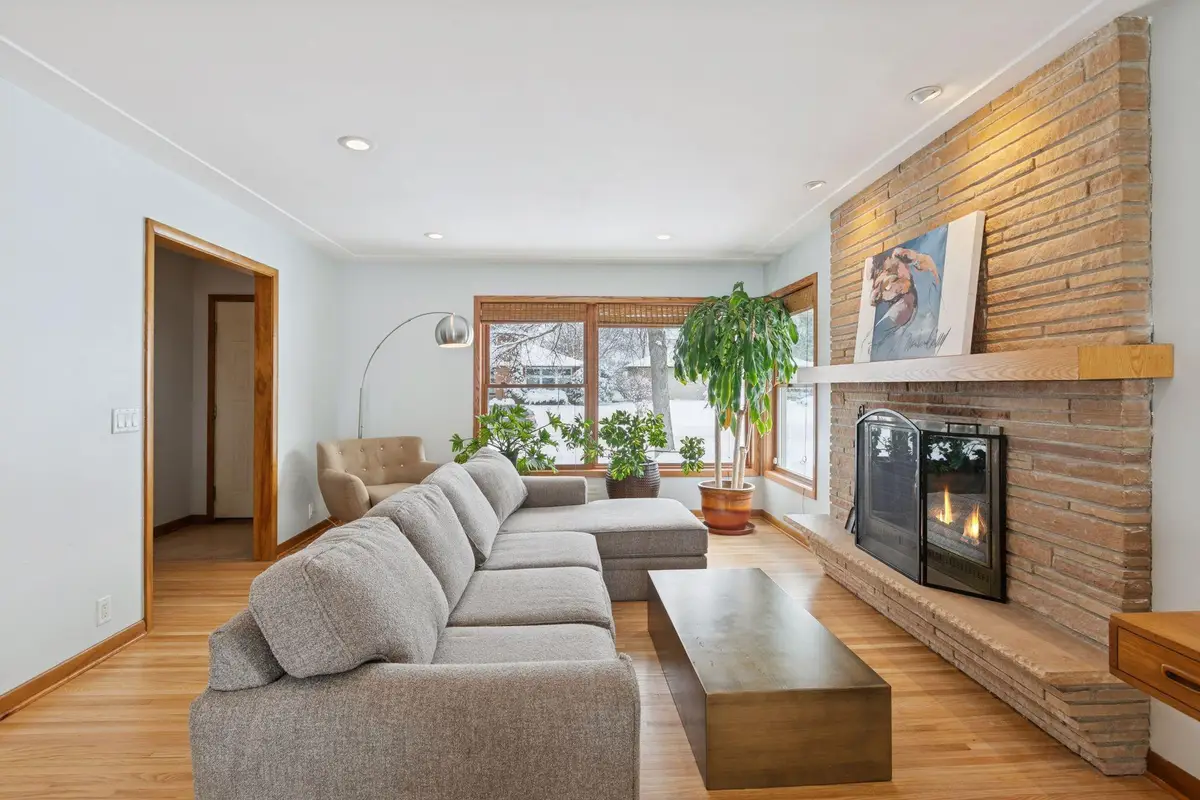 3529 Zenith Avenue N, Robbinsdale, MN 55422 - #1