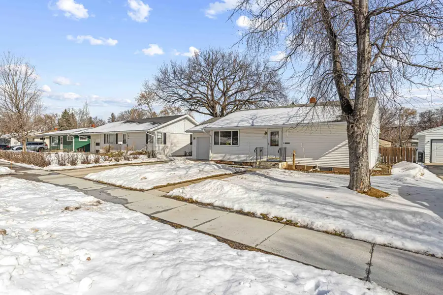 1722 15th Street S, Fargo, ND 58103 - #3