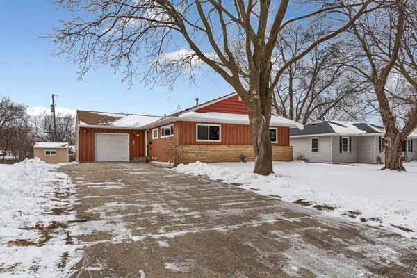 832 Home Place, Faribault, MN 55021